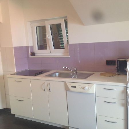 Apartments Villa Lili Lovetovo โวดีเซ ภายนอก รูปภาพ