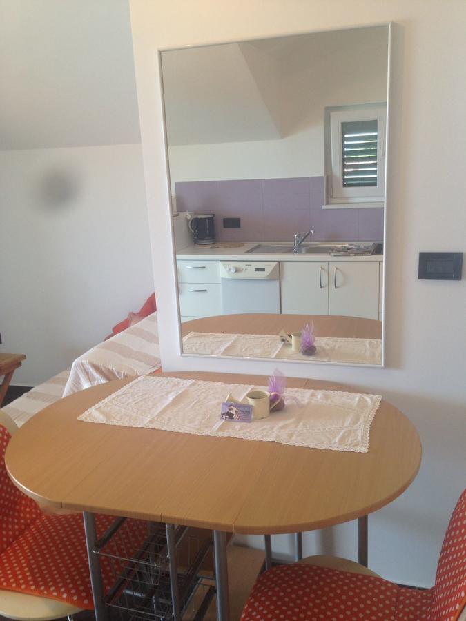 Apartments Villa Lili Lovetovo โวดีเซ ภายนอก รูปภาพ