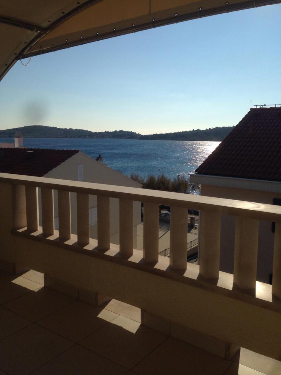 Apartments Villa Lili Lovetovo โวดีเซ ภายนอก รูปภาพ